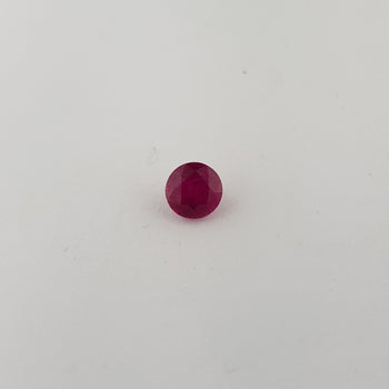 0.9ct Round Faceted Ruby 5.4mm